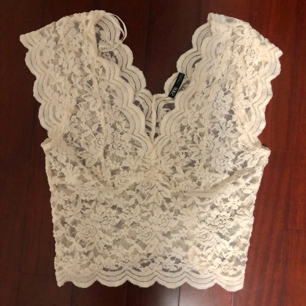 New Zara Lace Deep V Top!!